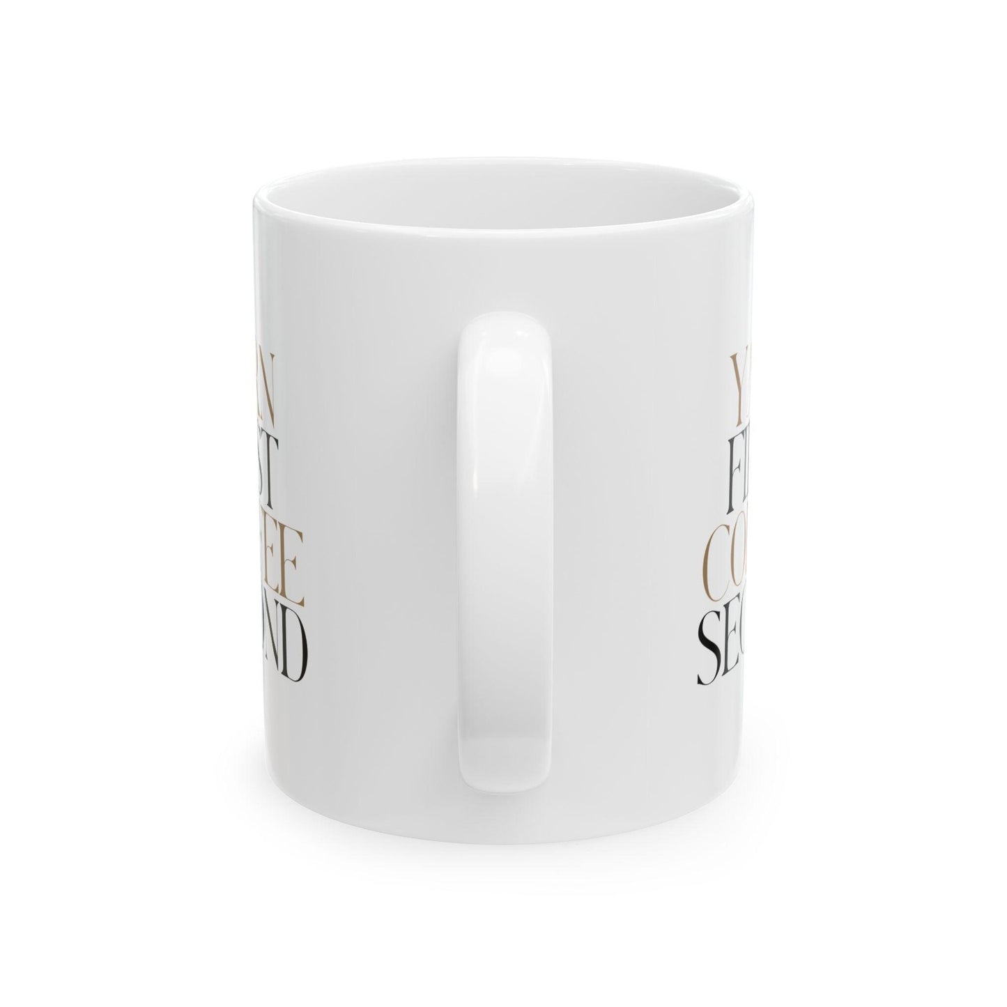 "Yarn First, Coffee Second" Keramisk kaffemugg – Stick- &amp; Virkningspresent